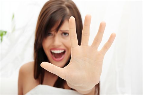 <b>אבל היא הייתה פה לפני רגע על האצבע! (צילום: shutterstock)</b>